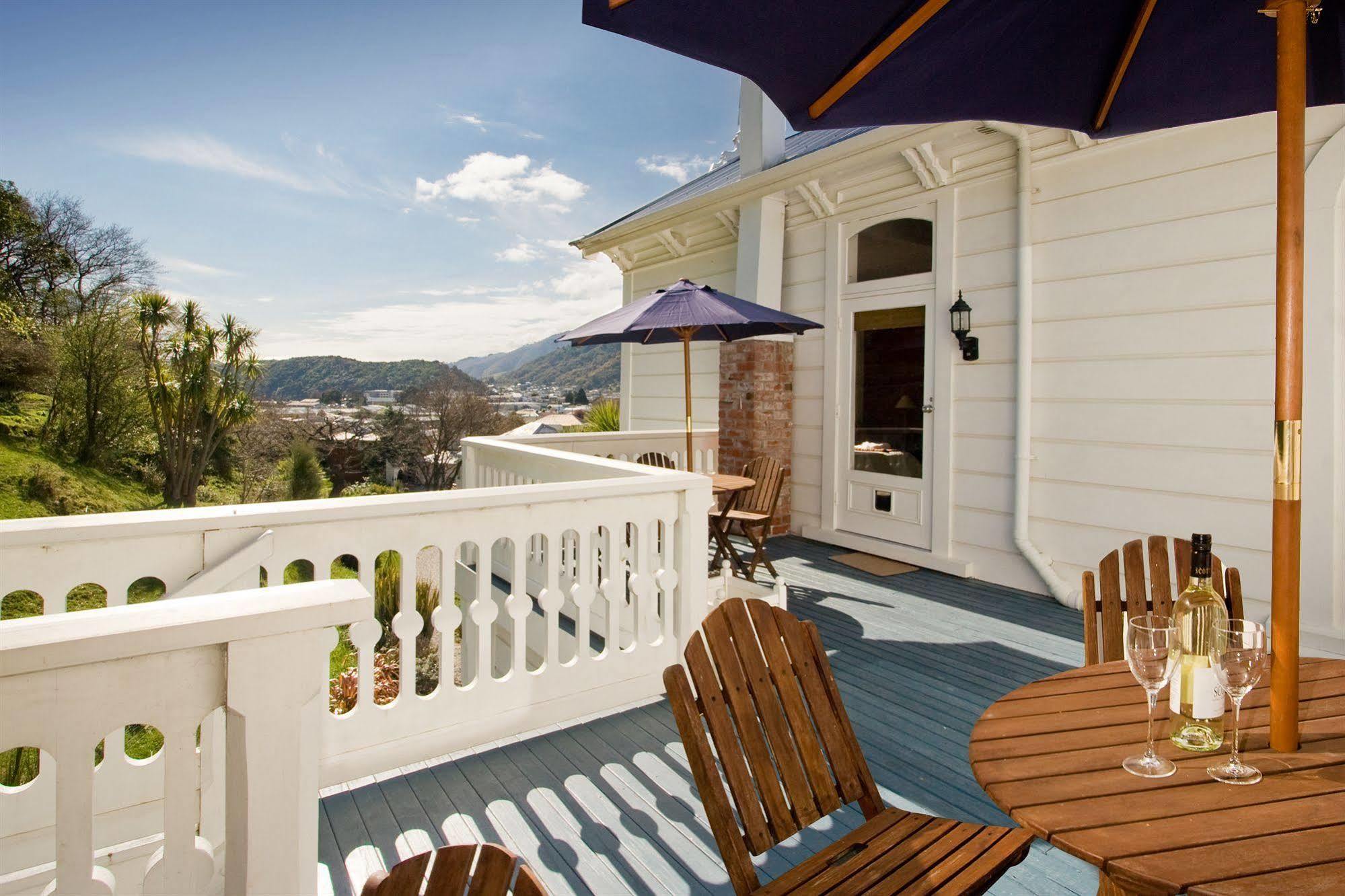 Sennen House Boutique Accommodation 픽턴 외부 사진
